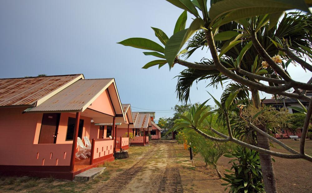 Gypsy Bungalow Phi Phi Don Exterior photo