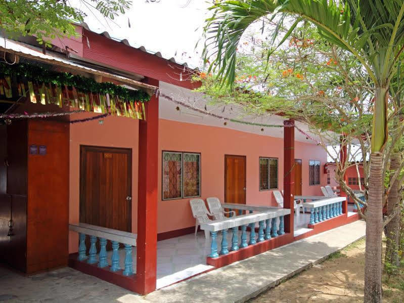 Gypsy Bungalow Phi Phi Don Exterior photo