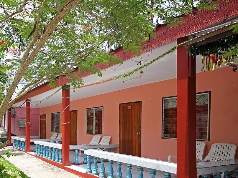 Gypsy Bungalow Phi Phi Don Exterior photo